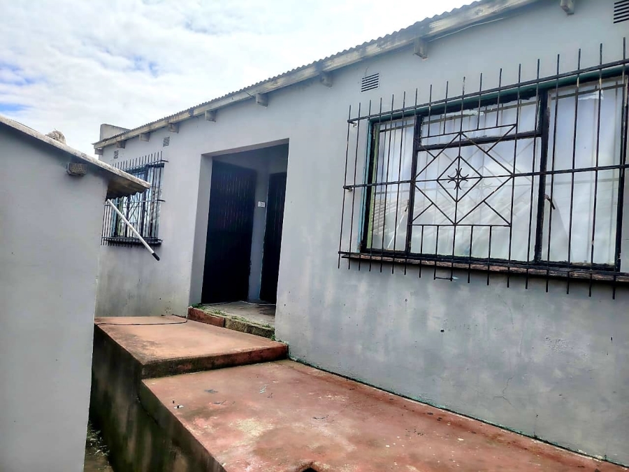 5 Bedroom Property for Sale in Mdantsane Nu 2 Eastern Cape